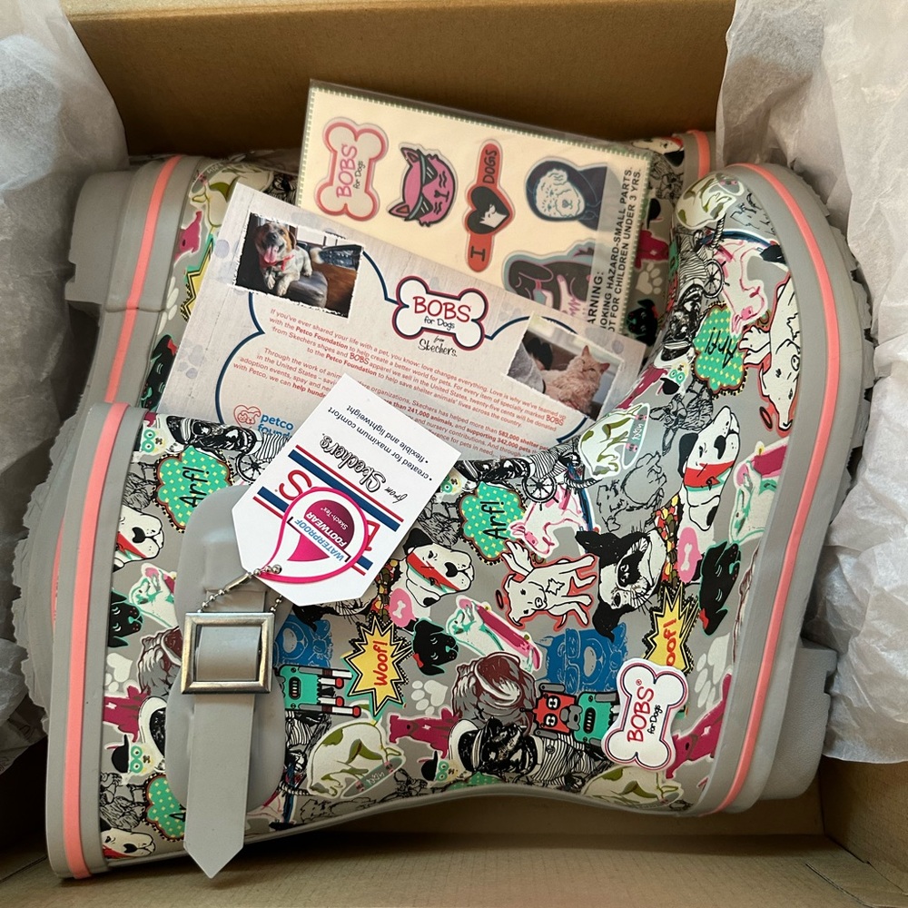 Skechers BOBS Rain Rain Boot NWT in the box
